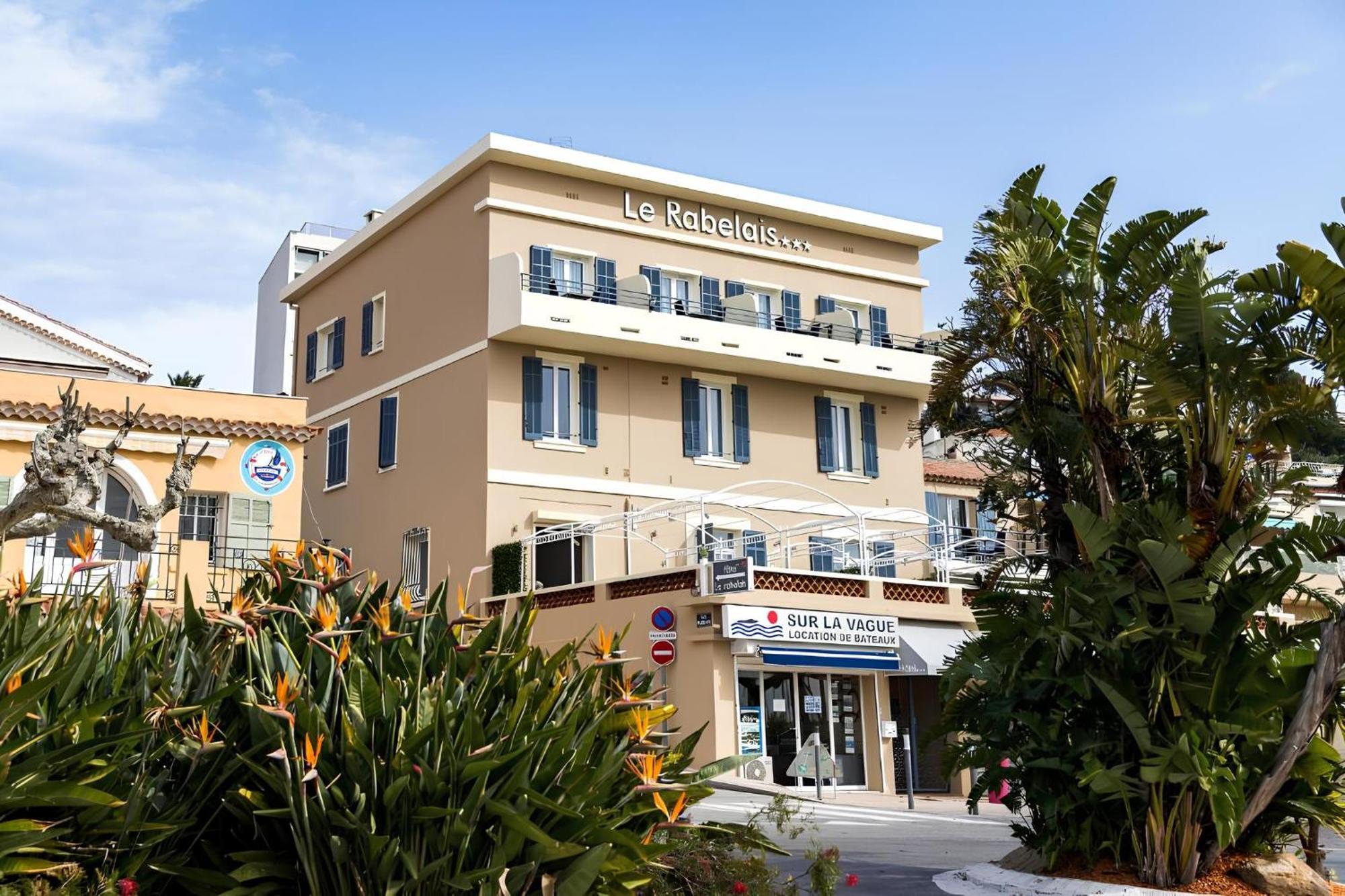 Le Rabelais Hotel Le Lavandou Bagian luar foto